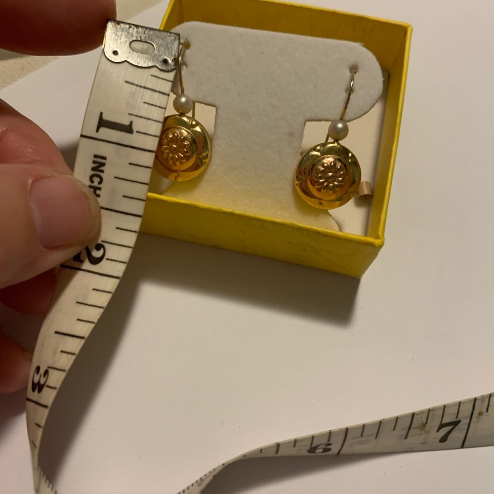 Georgous 14k floral fish hook earrings estate